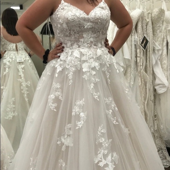 Essense of Australia D3032 - Picture 2 of 8